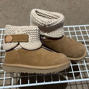 Ugg short boots size 13